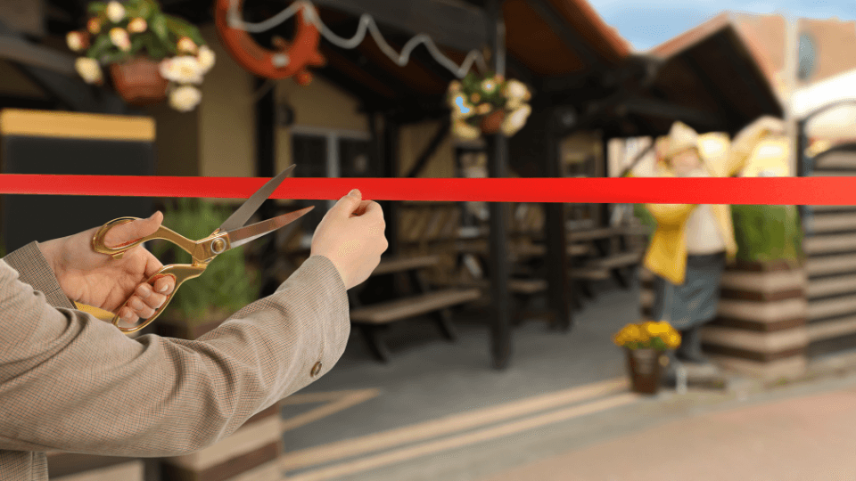 Image of ribbon cutting ceremony